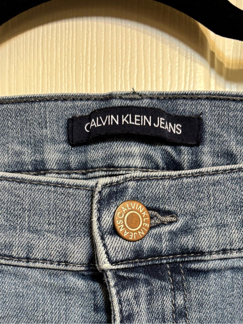 Calvin Klein Jeans Light Blue High-Rise Denim with Tan Patch and Black Tab - Picture 3 of 8